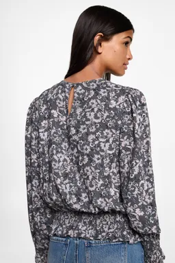 Blusa estampada floral de Mango Teen en Blusas para argentina