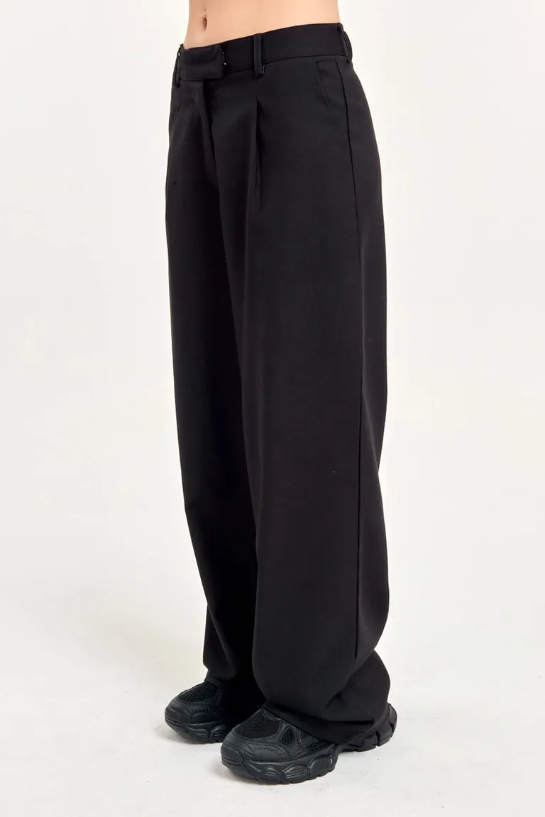 Pantalón sastrero de corte relajado y silueta recta con pinzas y bolsillos traseros de 47 Street en Pantalones para argentina