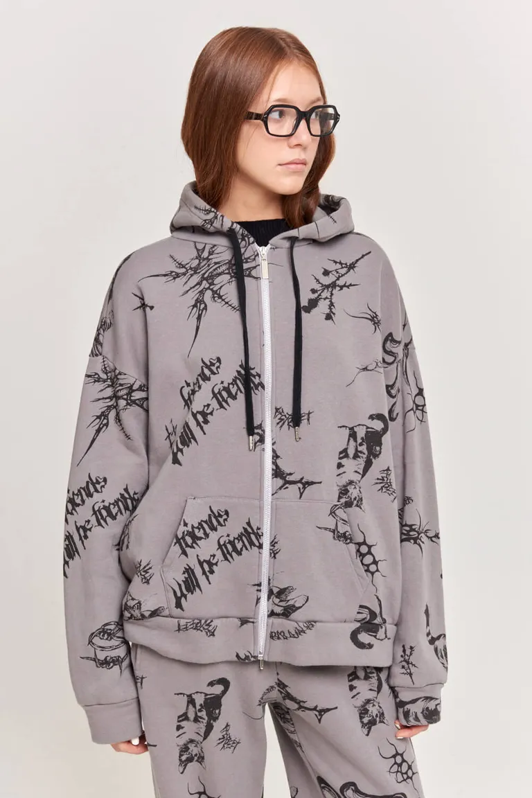 Campera oversize de frisa estampada con diseño exclusivo y detalles en cordones negros de 47 Street en Chaquetas para argentina