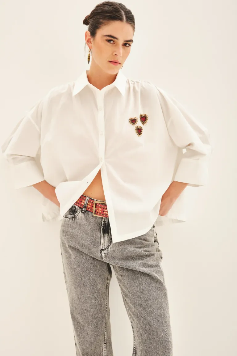 Camisa de poplin amplia con bordado hecho a mano en el frente y espalda de Rapsodia en Camisas para argentina