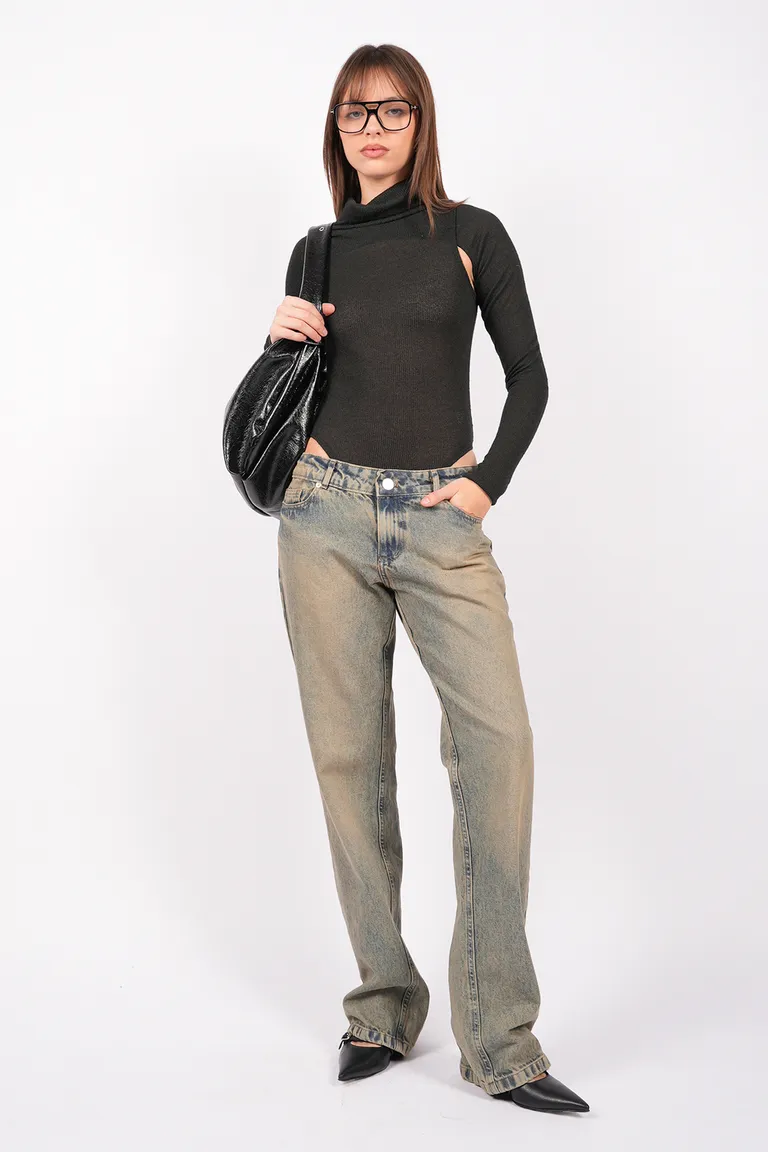 Body negro de manga larga con cuello polera y detalles de vanguardia de Top White en Bodies para argentina