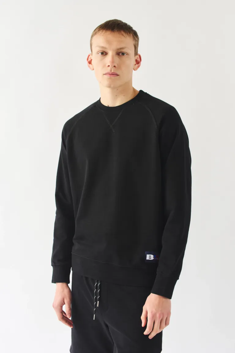 Buzo básico de algodón negro con cuello redondo y etiqueta de marca de Bensimon en Buzos y Sweaters para argentina