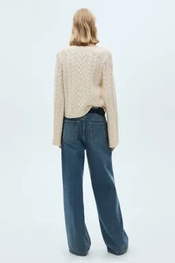 Sweater trenzado manga acampanada de Mango en Buzos y Sweaters para argentina