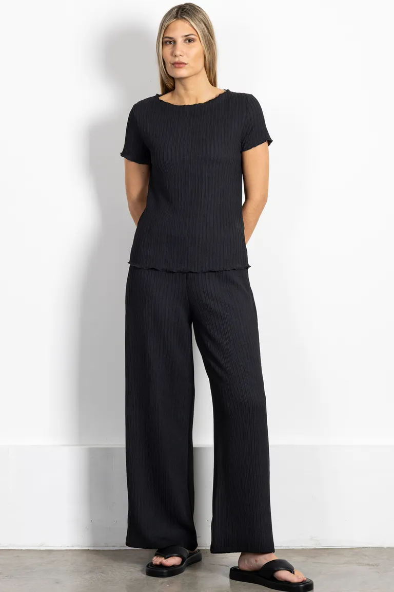 Remera de manga corta con textura arrugada y detalles en roulette de Kill en Remeras para argentina