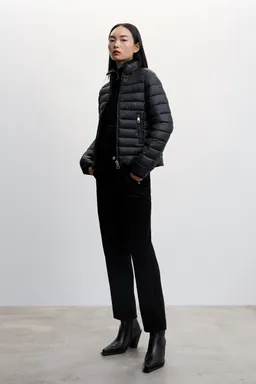 Anorak acolchado con bolsillos de Mango en Chaquetas para argentina