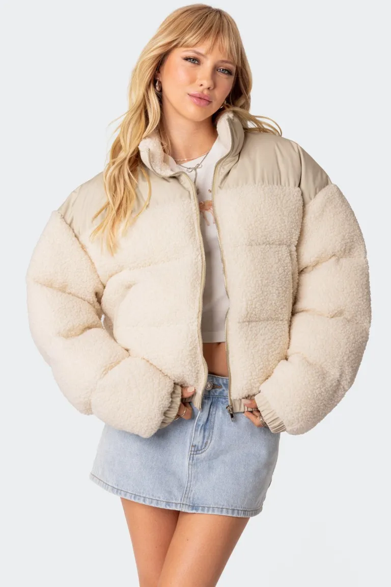 Campera puffer sherpa oversize de Edikted en Chaquetas para argentina