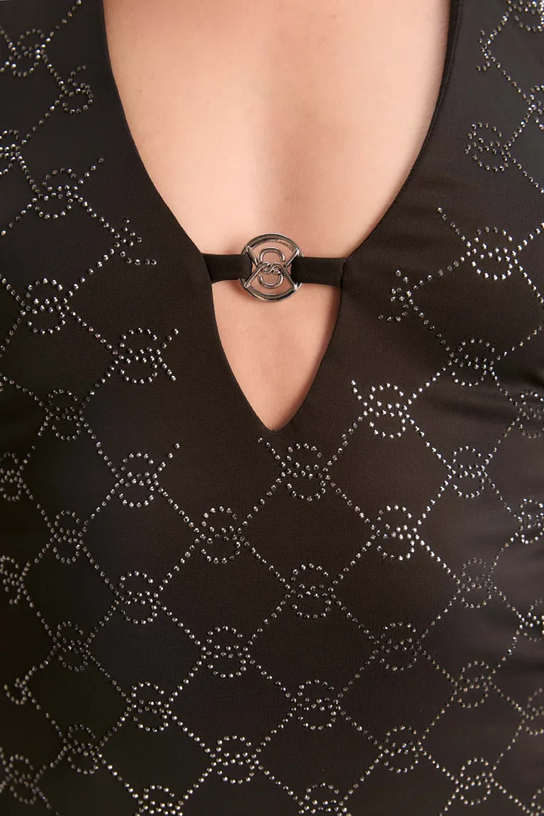 Vestido de noche negro con escote en V y silueta ceñida de Kosiuko en Vestidos para argentina