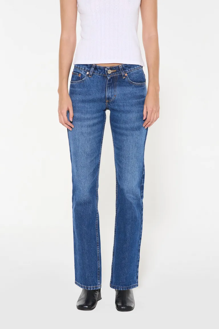 Jeans de corte recto y diseño vintage en lavado azul oscuro desgastado de Ay Not Dead en Pantalones para argentina