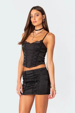 Corset satinado lilith con cordones de Edikted en Ropa Interior y Medias para argentina