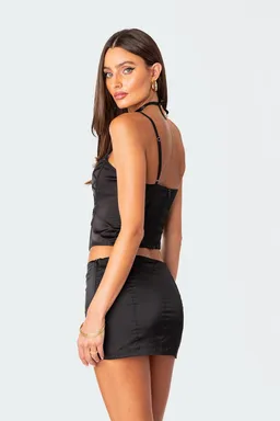 Corset satinado lilith con cordones de Edikted en Ropa Interior y Medias para argentina