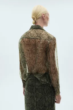 Camisa organza animal print de Mango en Camisas para argentina