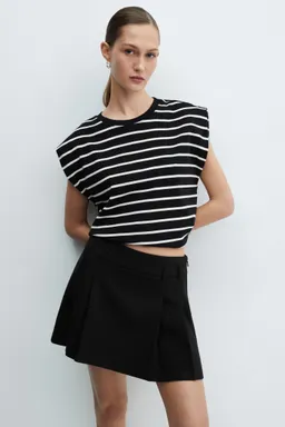 Remera rayas con hombreras de Mango en Remeras para argentina