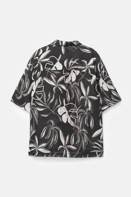 Camisa manga corta hojas de Pull&Bear en Camisas para argentina