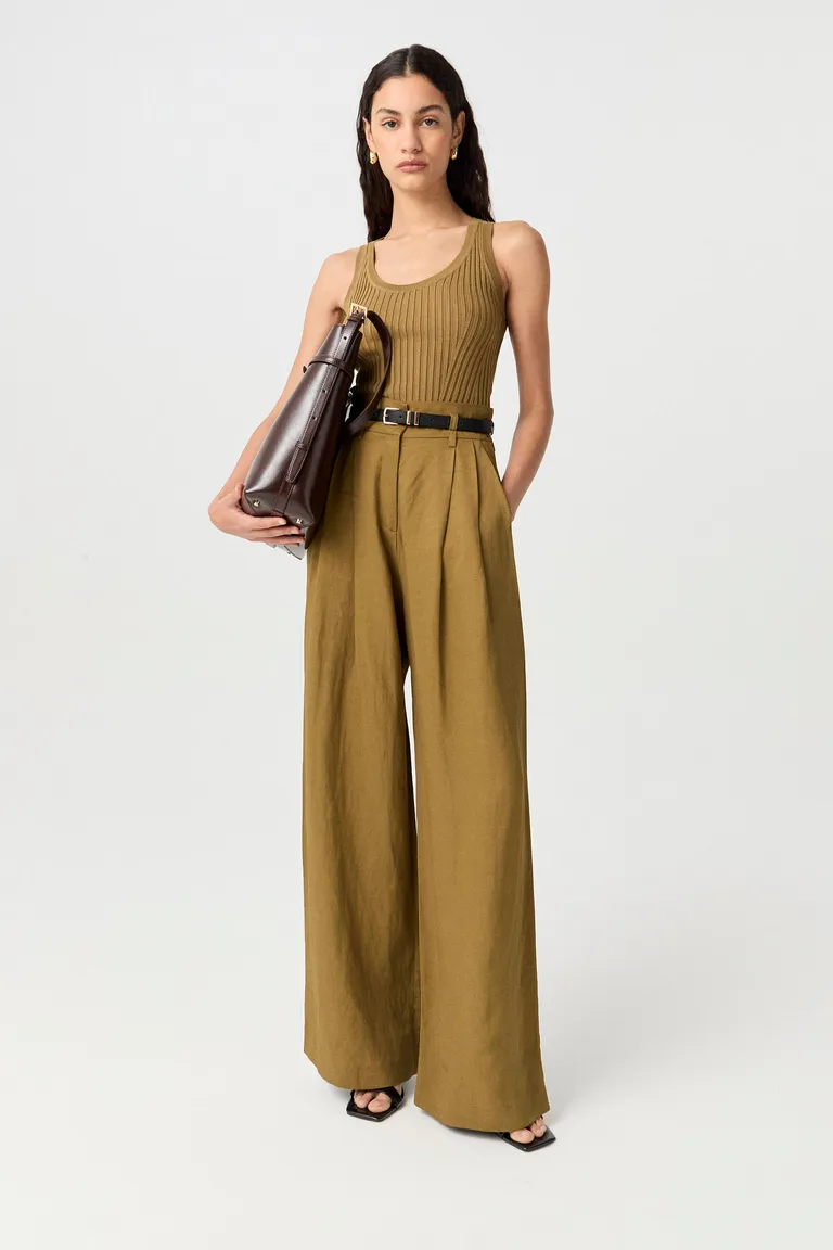 Pantalón de corte amplio y tiro alto de viscosa y lino para un look fresco y elegante de Markova en Pantalones para argentina