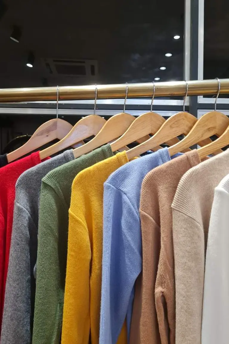 Saco corto escote V de Hesed en Buzos y Sweaters para argentina