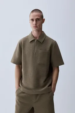 Polo textura bolsillo de Lefties en Remeras y Polos para argentina