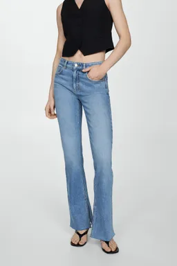 Jeans rectos tiro medio aberturas de Mango en Pantalones para argentina