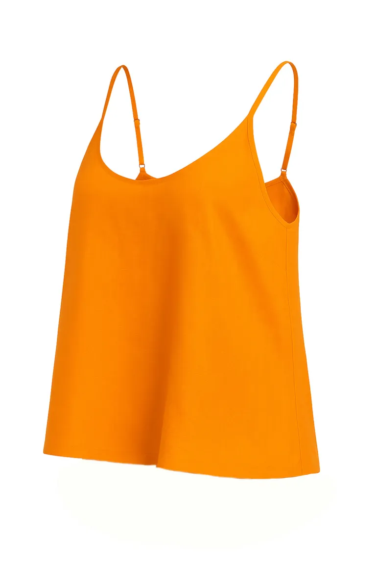 Vestido en tono naranja con escote recto y silueta al cuerpo de Naíma en Vestidos para argentina