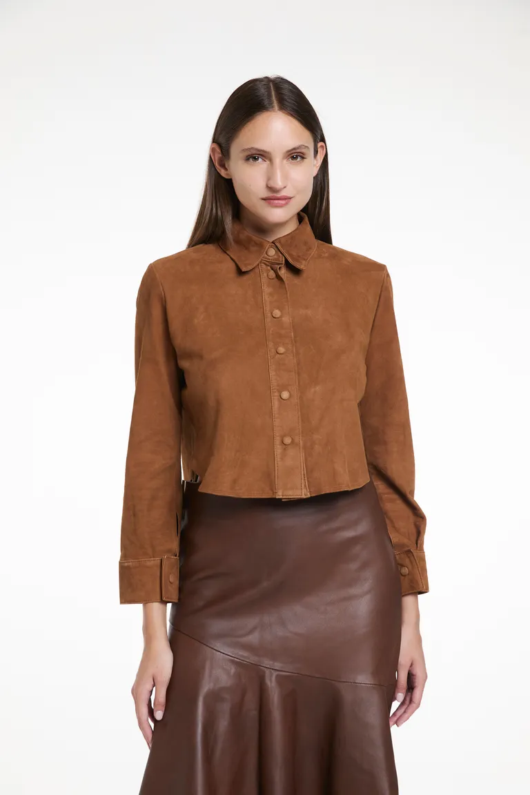 Camisa de mujer con mangas largas y cuello tradicional de calce recto de Justaosadia en Camisas para argentina