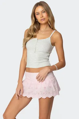 Musculosa henley vina acanalada de Edikted en Tops para argentina