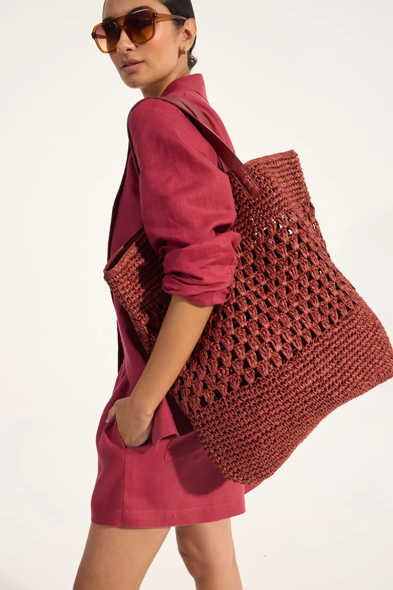 Cartera tipo shopper de diseño trenzado y asas de cuero en color rojo de Portsaid en Bolsos y Carteras para argentina