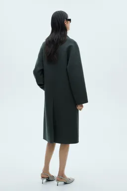 Abrigo lana handmade oversize de Mango en Chaquetas para argentina