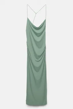 Vestido midi bretel asimétrico de Pull&Bear en Vestidos para argentina