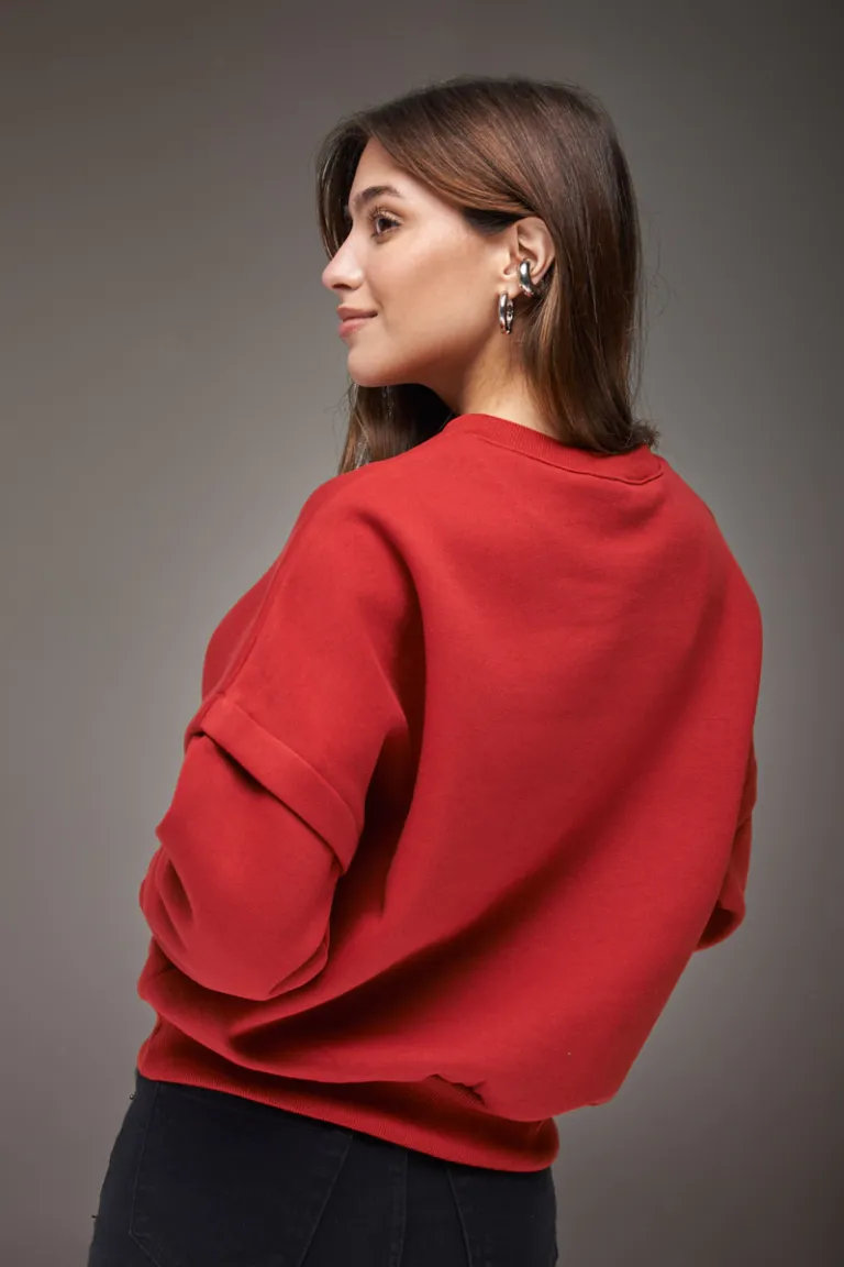 Buzo de punto rojo de diseño contemporáneo para mujer de Apricot en Buzos y Sweaters para argentina