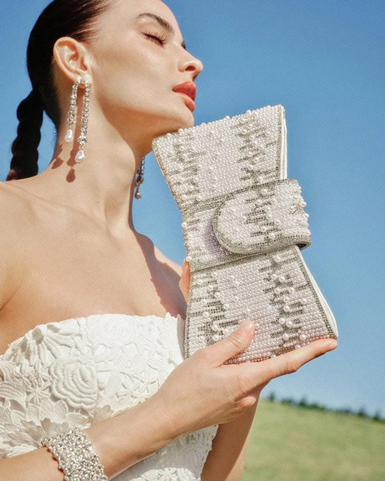 Clutch con lazo y perlas de Motf en Bolsos y Carteras para argentina