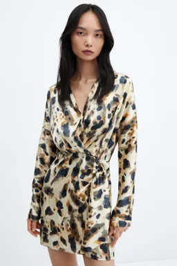 Vestido satinado leopardo de Mango en Vestidos para argentina