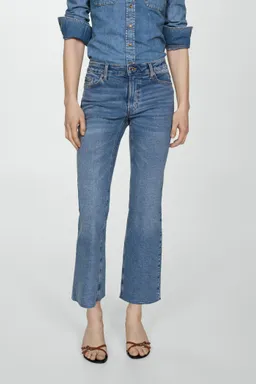 Jeans sienna flare crop de Mango en Pantalones para argentina
