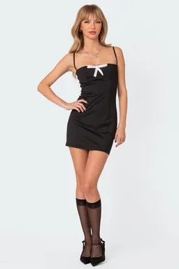 Mini vestido lazo nancy de Edikted en Vestidos para argentina