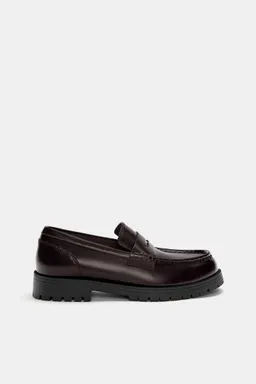 Mocasines burdeos de Pull&Bear en Mocasines y Náuticos para argentina