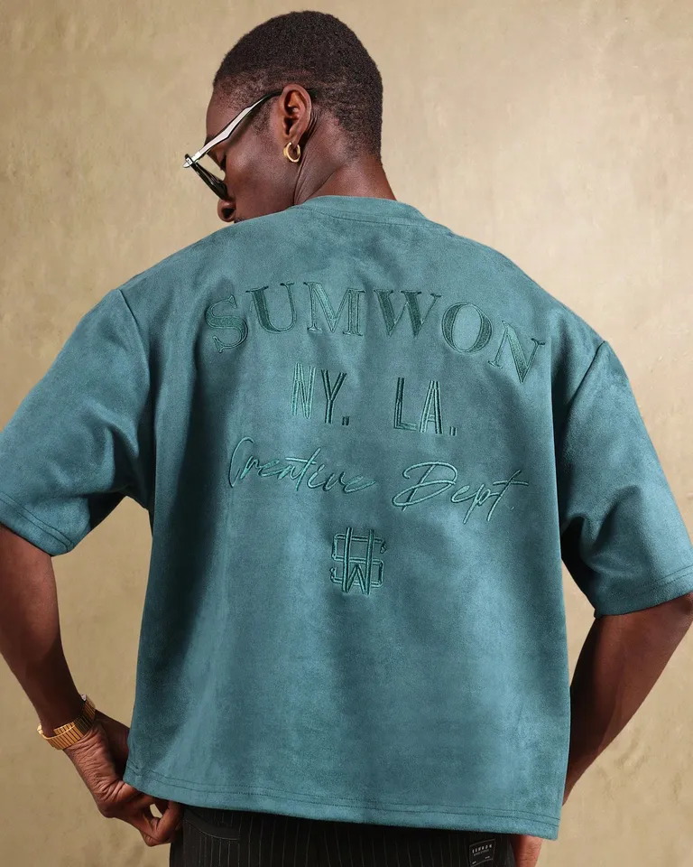 Camiseta oversize suede estilo skate de Sumwon en Remeras y Polos para argentina