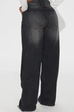 Pantalón jeans plisado roto de Fashion Nova en Pantalones para argentina