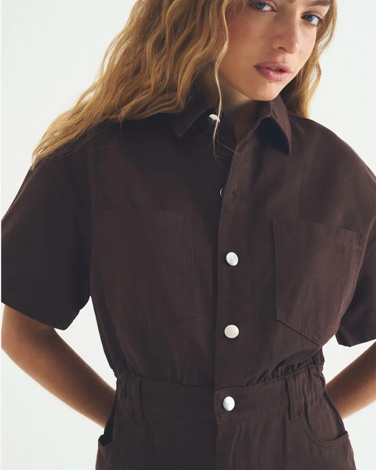 Mono corto con solapa, manga corta, bolsillos y cintura elástica de Sky en Monos para argentina