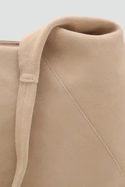 Bolso serraje hombro de Mango en Bolsos y Carteras para argentina