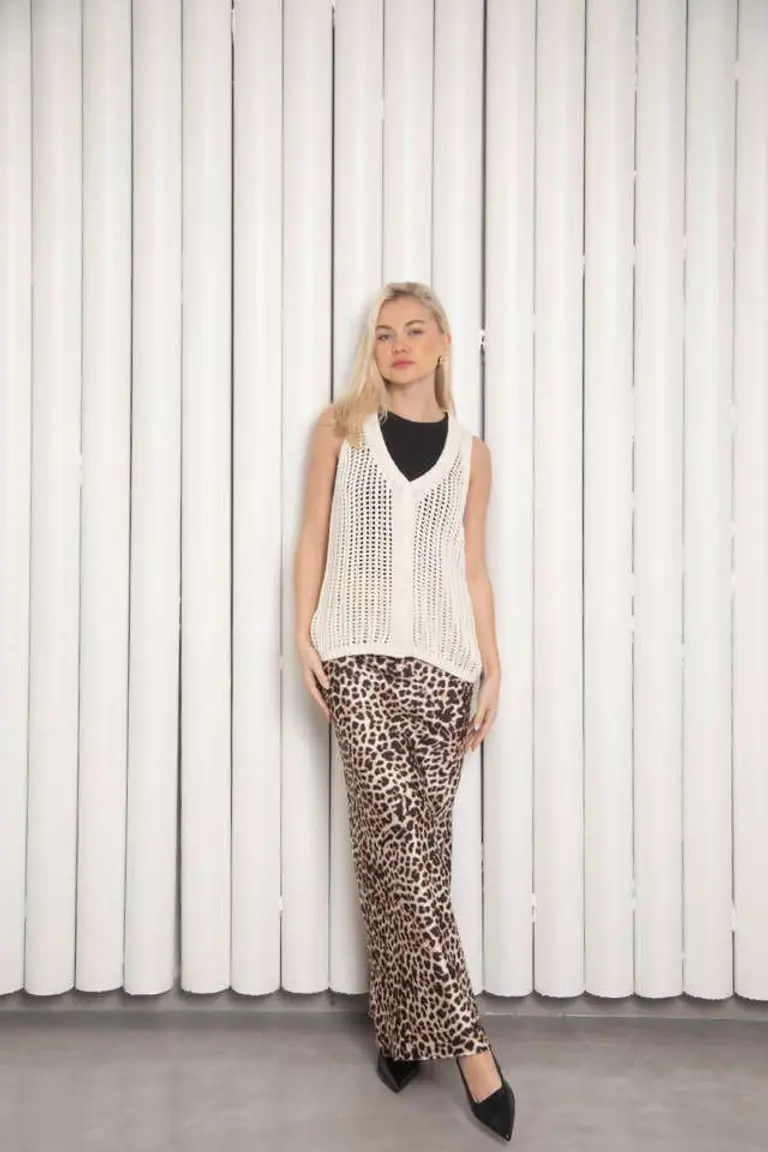 Chaleco Calado Elegante de Hesed en Chalecos para argentina