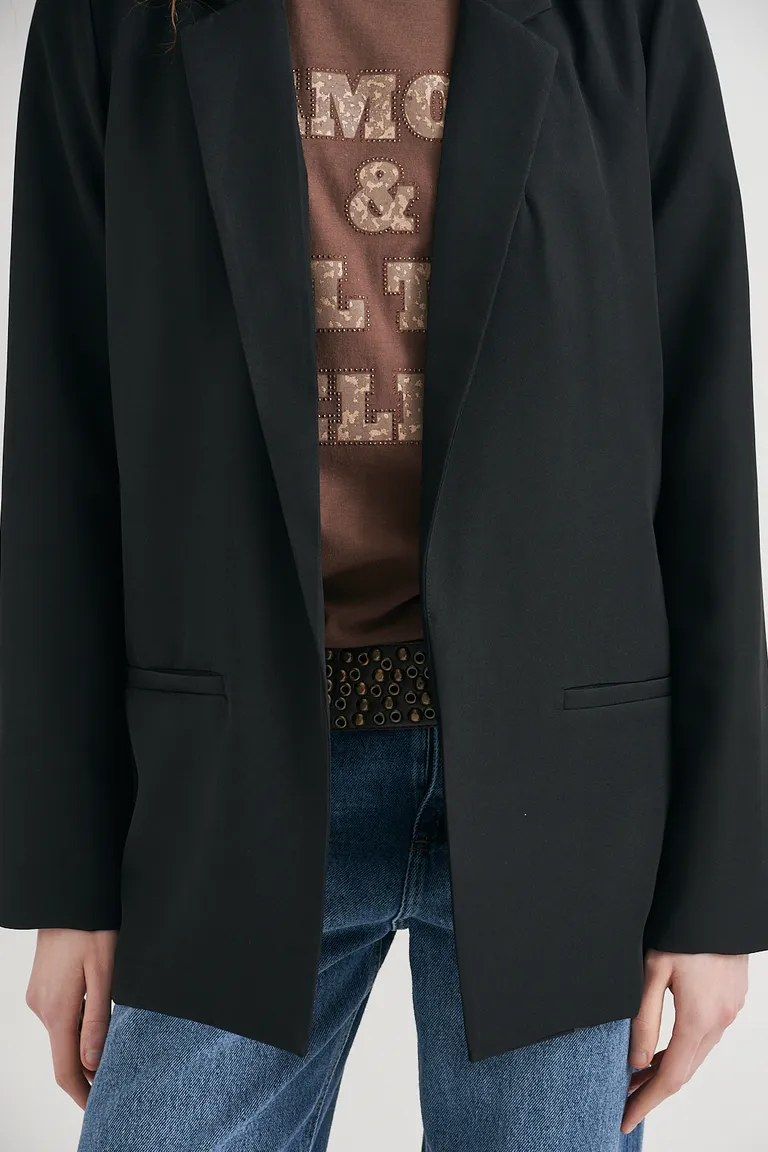 Blazer de corte recto y largo, con solapas clásicas y bolsillos de ojal al frente de Sweet en Blazers para argentina