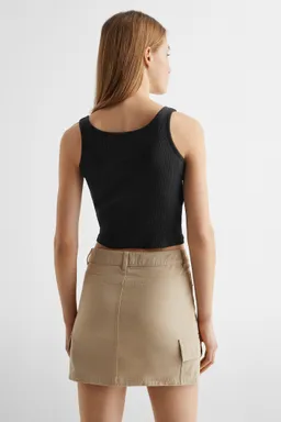 Musculosa canalé de Mango Teen en Remeras para argentina