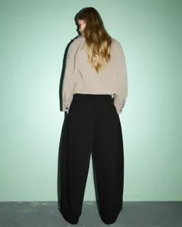 Pantalón jogger barrel de Bershka en Pantalones para argentina
