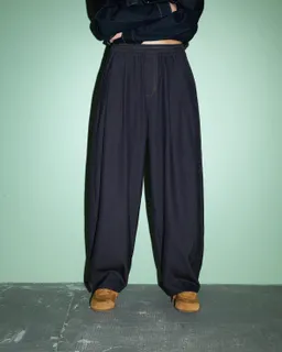Pantalón jogger barrel de Bershka en Pantalones para argentina