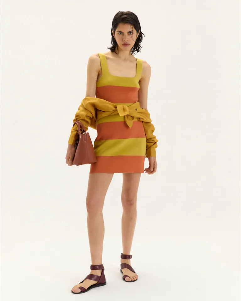 Vestido corto de diseño rayado en tonos naranja y amarillo de Blue Sheep en Vestidos para argentina