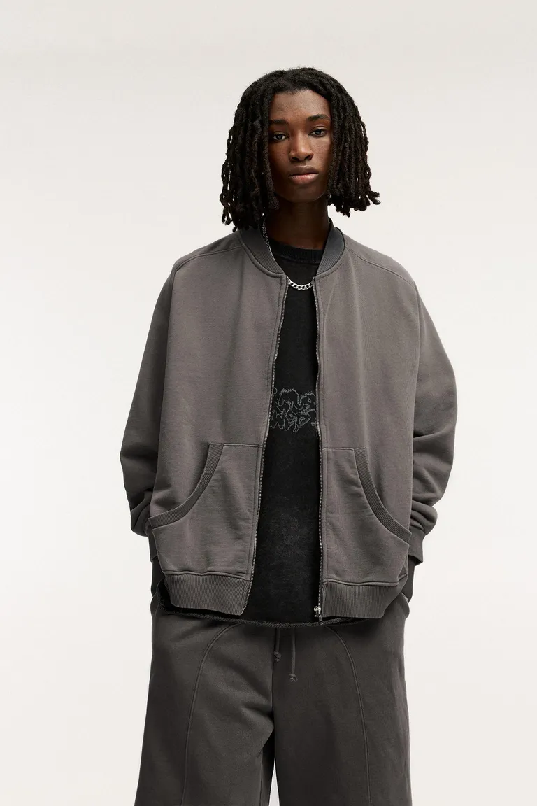Buzo cremallera bomber de Pull&Bear en Buzos y Sweaters para argentina