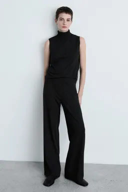 Top punto cuello alto de Mango en Tops para argentina