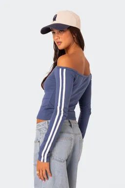 Remera hombros descubiertos de Edikted en Remeras para argentina