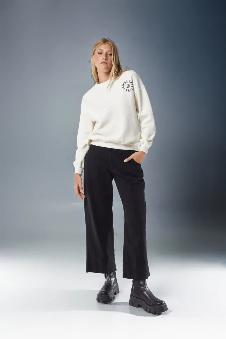 Pantalón ancho y cómodo en color negro para un estilo moderno y casual de Apricot en Pantalones para argentina