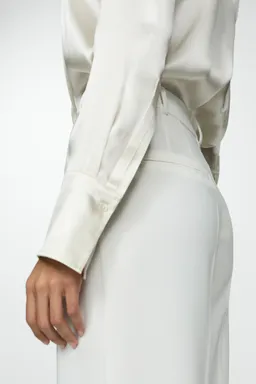 Pantalón recto fluido de Mango en Pantalones para argentina