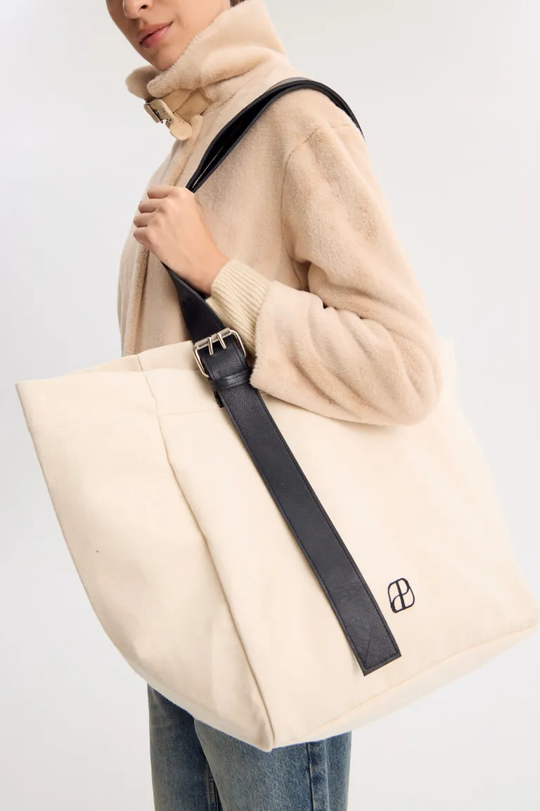 Maxicartera de lona con asas de cuero ajustables y detalles bordados de Portsaid en Bolsos y Carteras para argentina