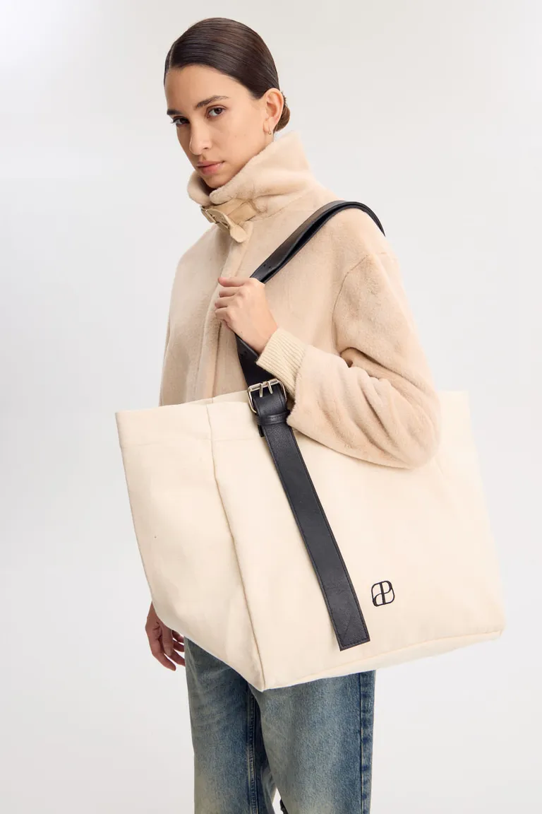 Maxicartera de lona con asas de cuero ajustables y detalles bordados de Portsaid en Bolsos y Carteras para argentina